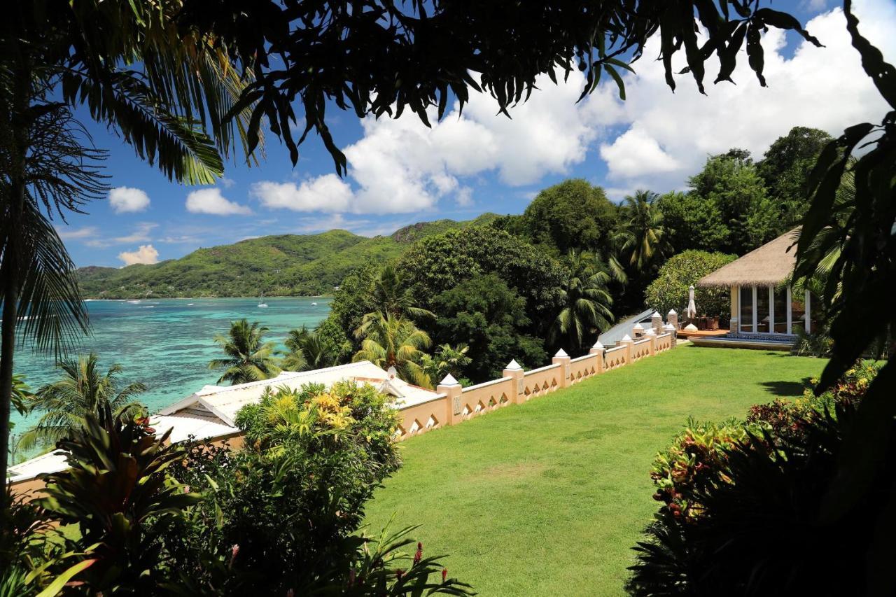 Au Fond De View * Anse Royale